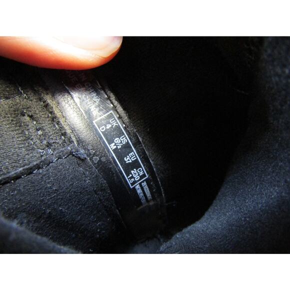 Clarks Womens Sz 6.5 M Black Suede Zip Ankle Fashion Boots Bootie - Picture 10 of 11